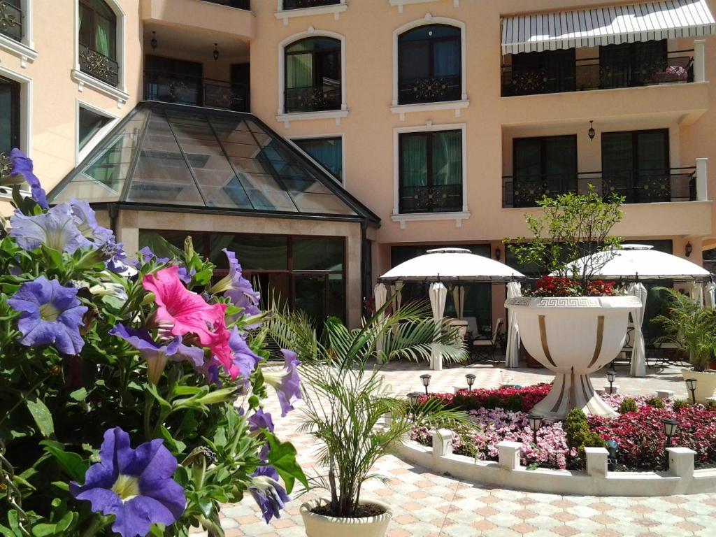 Anastasia Boutique Aparthotel Sofia Bagian luar foto