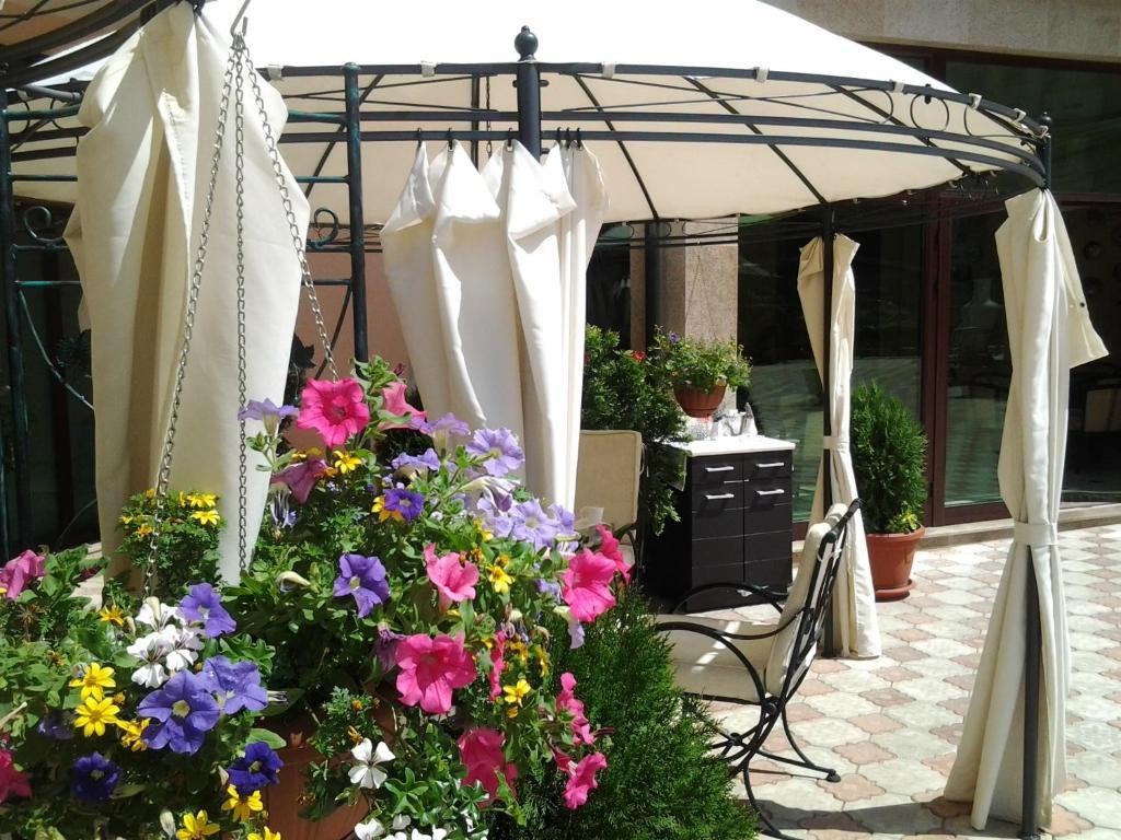 Anastasia Boutique Aparthotel Sofia Bagian luar foto