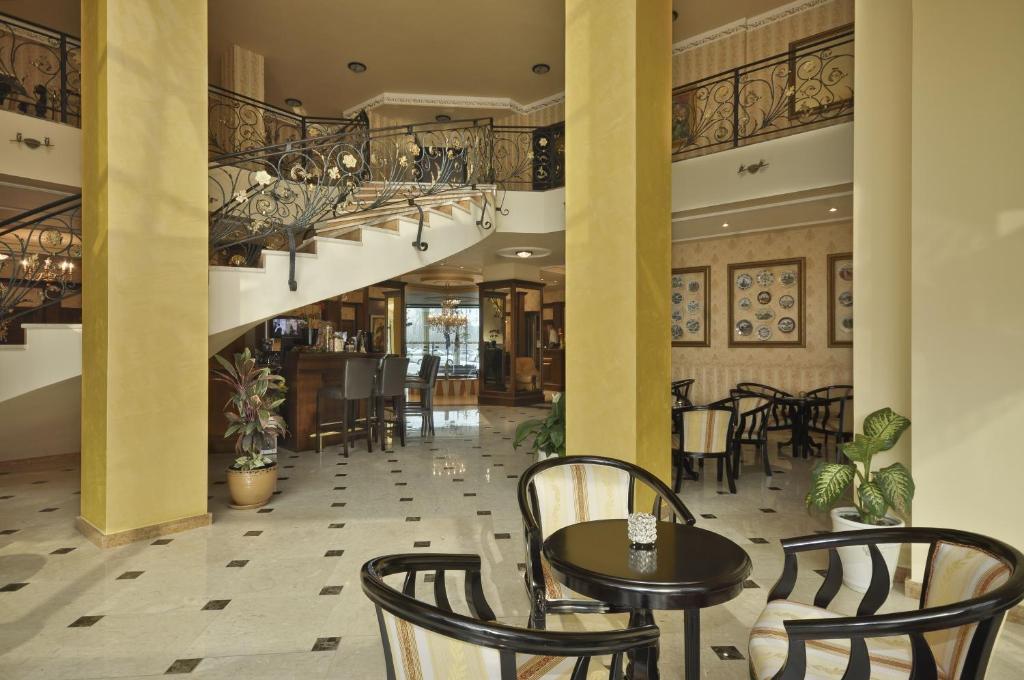 Anastasia Boutique Aparthotel Sofia Bagian luar foto